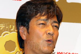 参院議員の父がダマし取った90億円 次男が 銀座 豪遊の日々を語る デイリー新潮 参院議員の父がダマし取った90億円 次男が 銀座 豪遊の日々を語る デイリー新潮