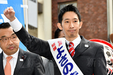 与謝野馨元官房長官の甥である信氏