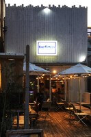 グッチ裕三が浅草で経営するカフェ「グッド フェローズ」