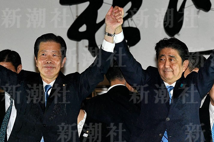 「1対2」の戦いを強いられる安倍総理