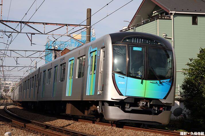 西武鉄道40000系を使用した「S-TRAIN」（撮影・久保寺毅）