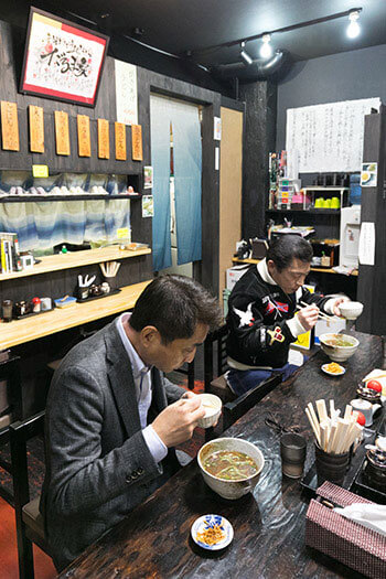 中本さんが現在、北九州・小倉で経営しているうどん店