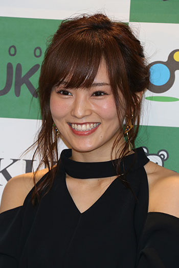 山本彩