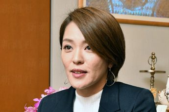 今井絵理子