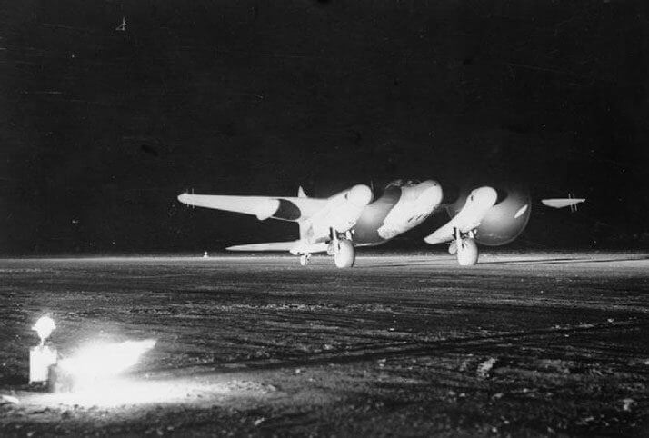 英軍の夜間戦闘機モスキート