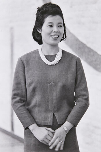 市原悦子