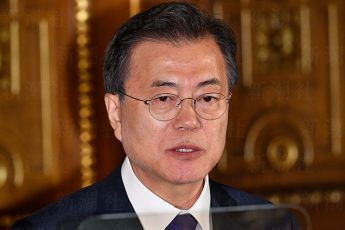 韓国 ウォン急落 で防衛ライン突破間近 文在寅が払わされる反米 反日のツケ デイリー新潮