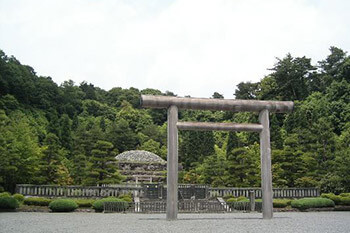 武蔵野陵(Wikimedia Commonsより)