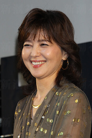 石野真子