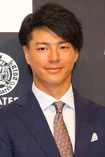 石川遼が3年ぶり劇的v 倉本昌弘氏から 永久シード 太鼓判 デイリー新潮