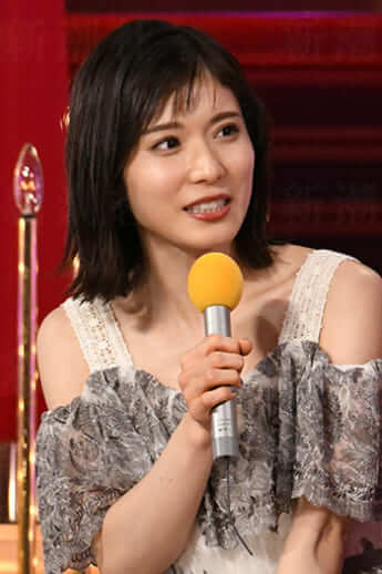 松岡茉優