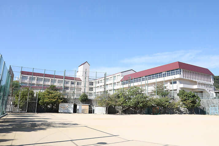 東須磨小学校