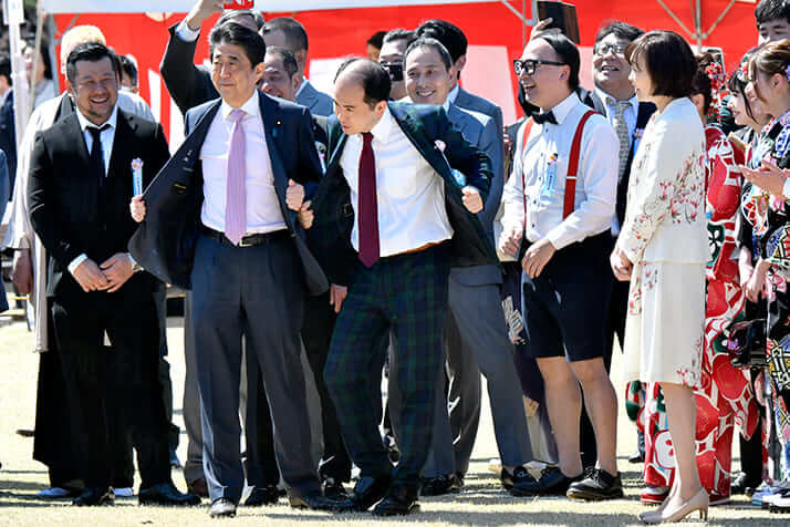 「桜を見る会」芸能人