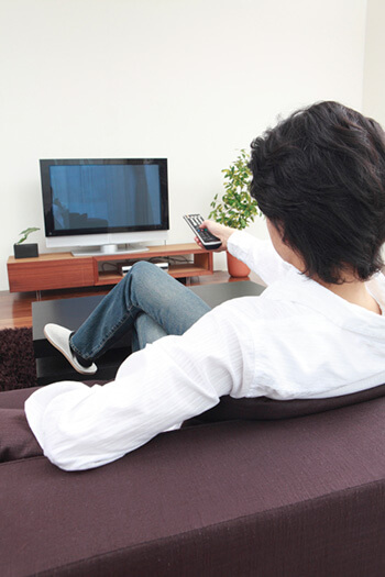テレビの視聴時間が長いと健康によくない？
