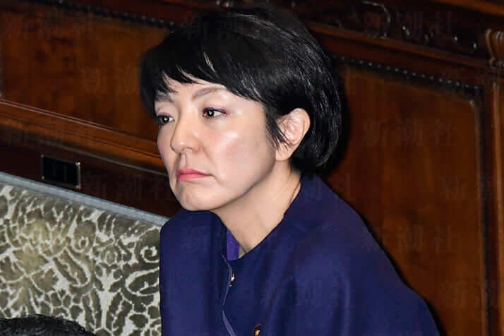 河井案里