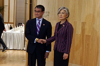 河野太郎外相　康京和外相