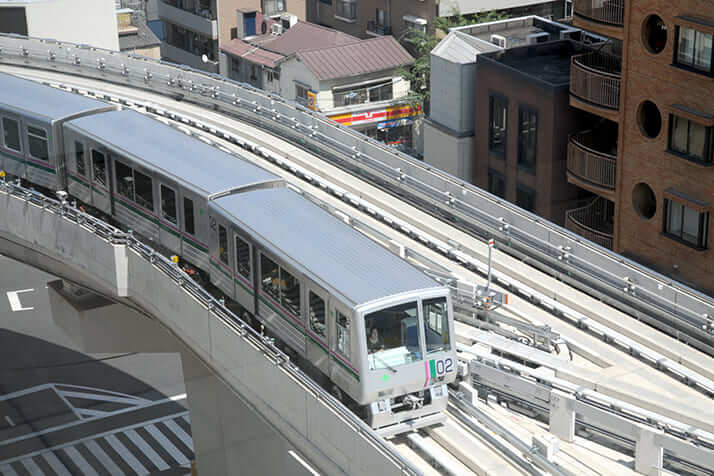 日暮里・舎人ライナー