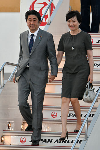 安倍晋三、安倍昭恵