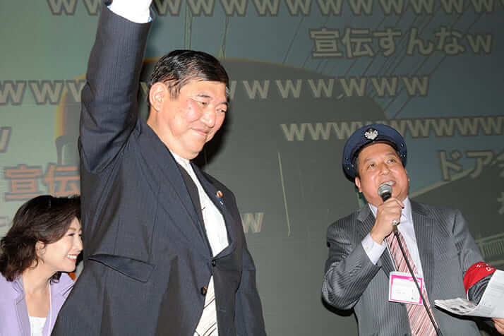 石破茂のお気に入りは寝台列車 瀬戸 出雲 幹事長時代の 鉄オタ エピソード デイリー新潮