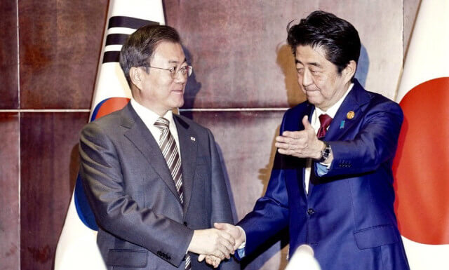 外交戦争に発展する日韓両国の関係.jpg