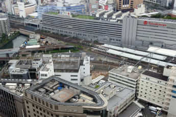 「横浜駅」