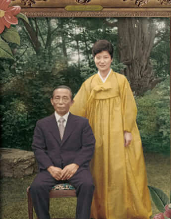 1朴正煕と娘・朴槿恵の両元大統領