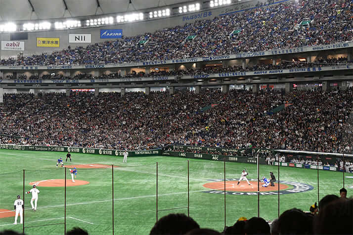 東京ドーム　巨人対DeNA スターシートB 2枚　一塁側スポーツ