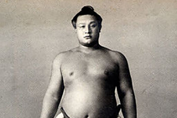 自ら現人神を名乗り、横綱・双葉山を手玉に取った新興宗教「女性教祖