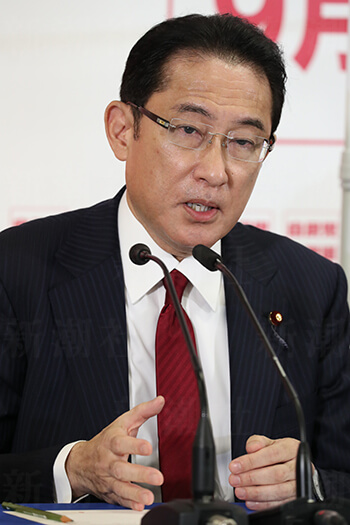 岸田文雄