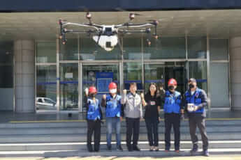 警察のドローン