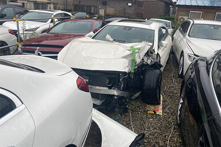 カーシェア会社破綻で窮地のオーナーたち 高級車が放置される駐車場で見た修羅場とは デイリー新潮 高級車 専門カーシェア会社 Sグループ の ｄメニューニュース Nttドコモ