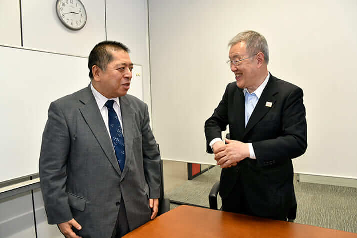 出口治明、佐藤優