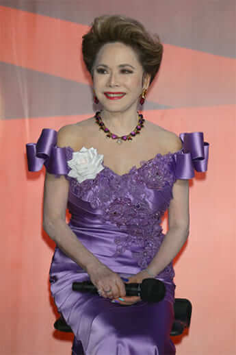 デヴィ・スカルノ