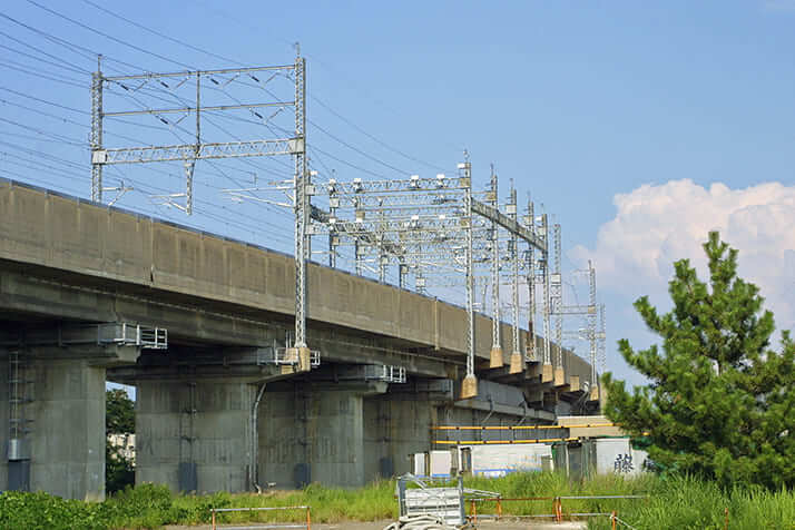 上越新幹線の変電所の境界