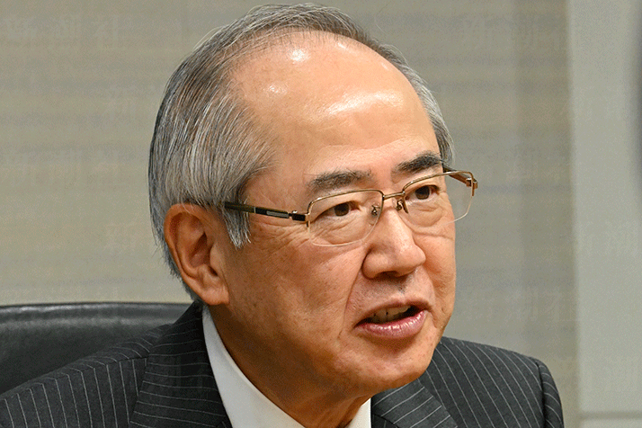 磯崎功典氏