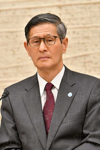 尾身茂氏