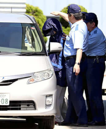 山形地検に身柄を送られる加藤紘貴容疑者（2019年6月14日）