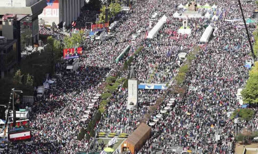 今回の対策のきっかけとなった5万人の反文大統領デモ