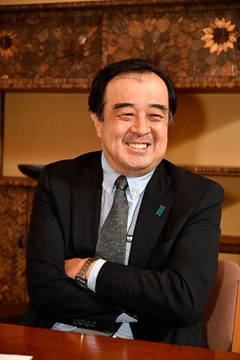 宮家邦彦氏