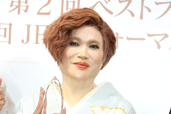 気づけば一人勝ち オネエ系キャラ界で特異なポジションを築くikkoの強さ 抜粋 デイリー新潮
