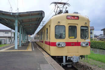 写真05　自動連結器を装着した西日本鉄道の600形電車