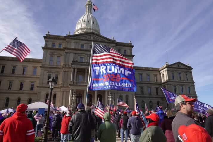 ミシガン州議事堂の不穏な「トランプ信者」たち　【特別連載】米大統領選「突撃潜入」現地レポート（20）