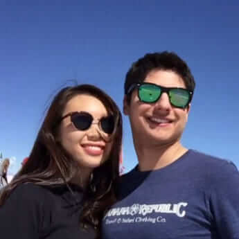 ゼペタ容疑者と黒崎愛海さん（dairymotionより）