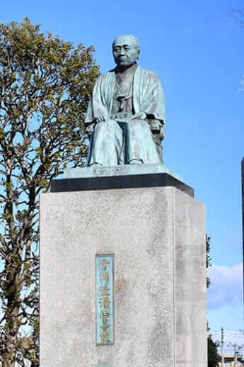 渋沢栄一の銅像