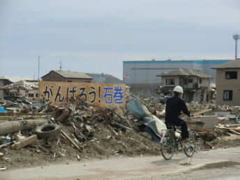「震災と復興へ歩む姿は日本の縮図」と武内さんは語る