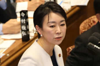 山尾志桜里