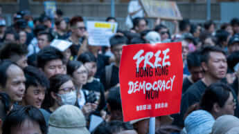 香港で「逃げ恥」新春SPが急遽放映中止に――揺れる「香港メディア」