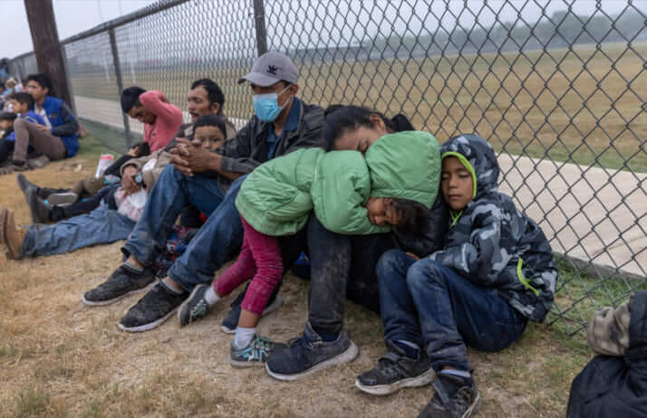 バイデン政権「移民危機」に復権のチャンスを伺うトランプ派