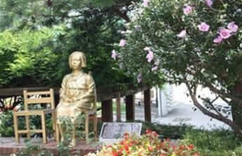 慰安婦像