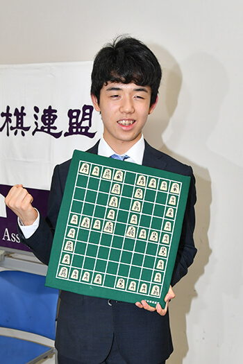 加藤一二三 屋敷九段 神谷八段 大記録を破られた棋士たちが 藤井聡太 にアドバイス デイリー新潮 加藤一二三 屋敷九段 神谷八段 大記録を破られた棋士たちが 藤井聡太 にアドバイス デイリー新潮